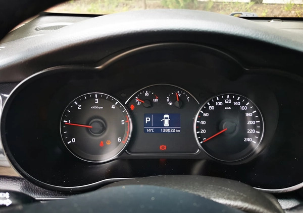 Kia Carens cena 45900 przebieg: 137000, rok produkcji 2015 z Szczecin małe 106